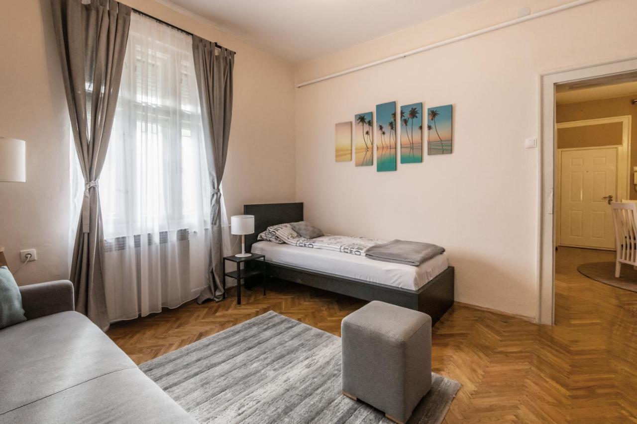 Neimar Apartment With Great Wi-Fi And Free Parking Belgrado Buitenkant foto